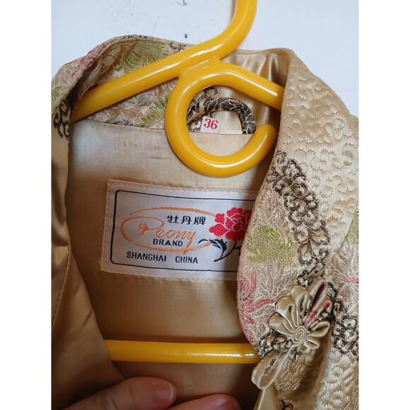 Vintage Peony Kimono Gold Medallion Embossed Quilted Sleeve Ends 36 Medium - Picture 4 of 6